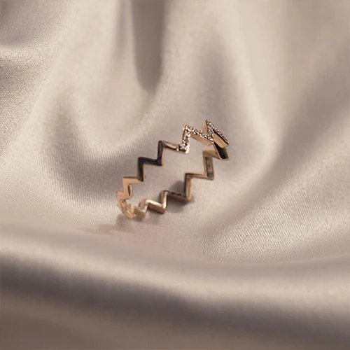 18k Gold Regal Crown Ring